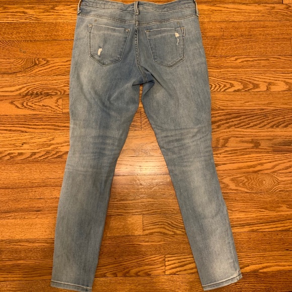 Mossimo Mid-Rise Skinny Jeans - Picture 6 of 7